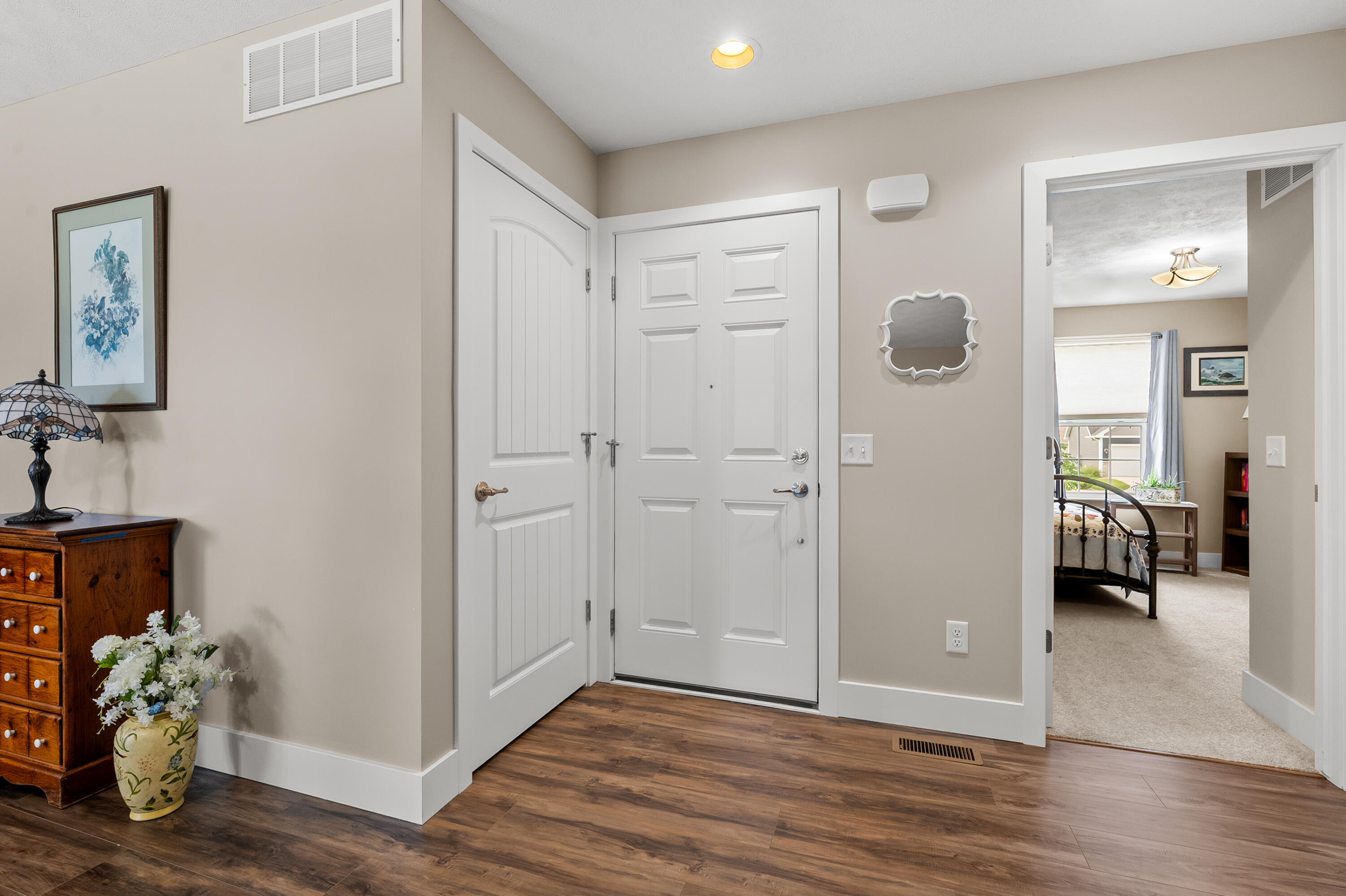 9163 Cottage Trail