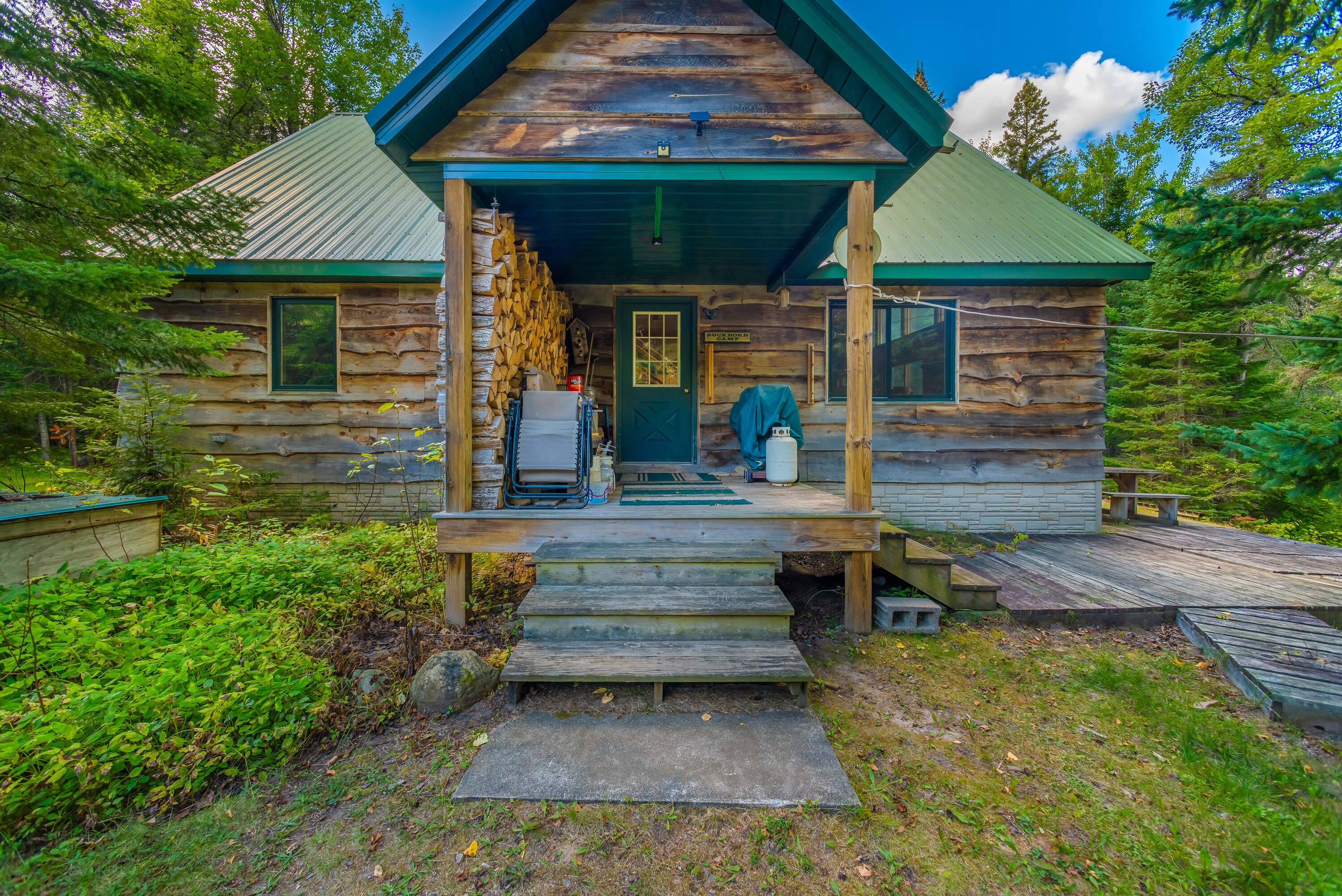 39670 W Tahquamenon River Row