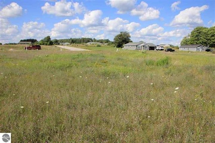 2211 Pebblebrook Drive