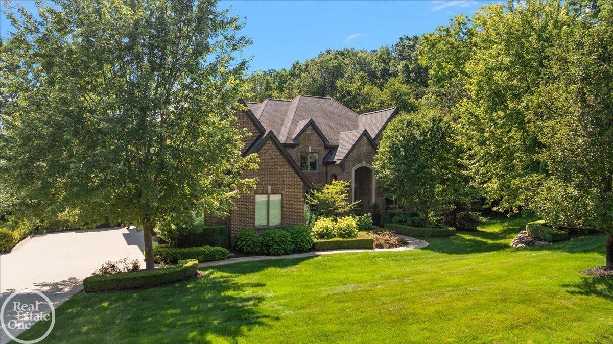 2761 Plum Creek Drive