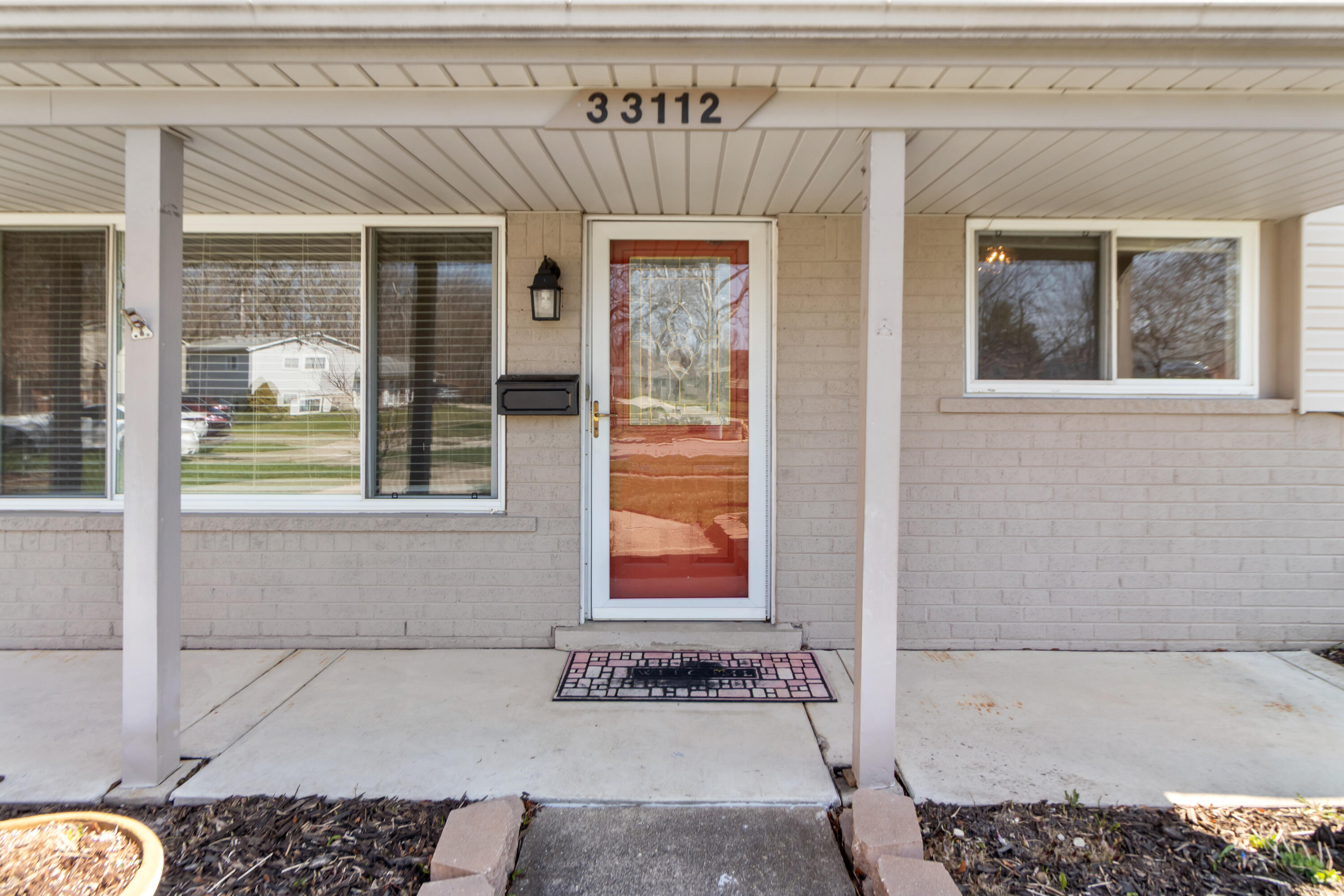 33112 Lynx Court