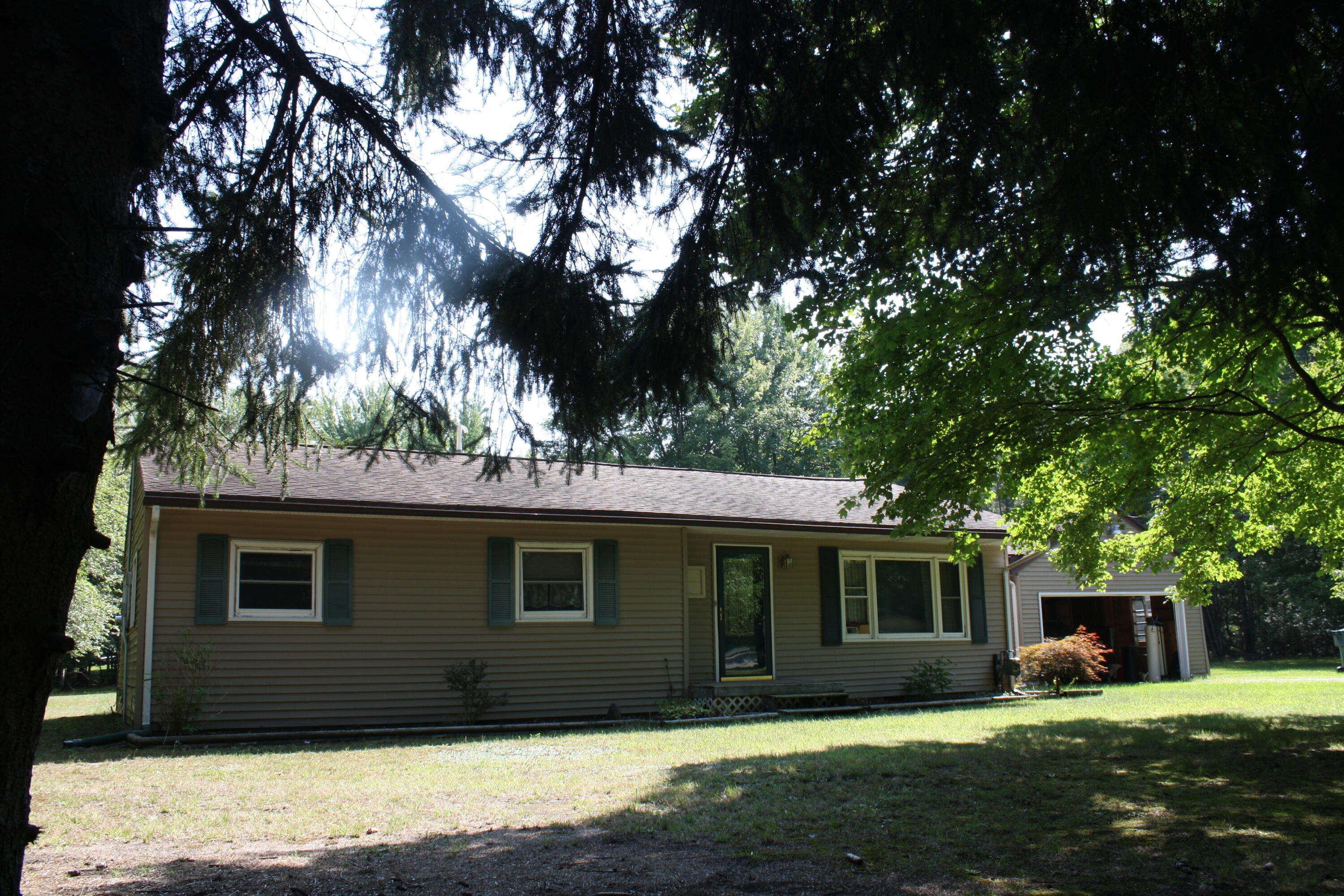1807 W River Road