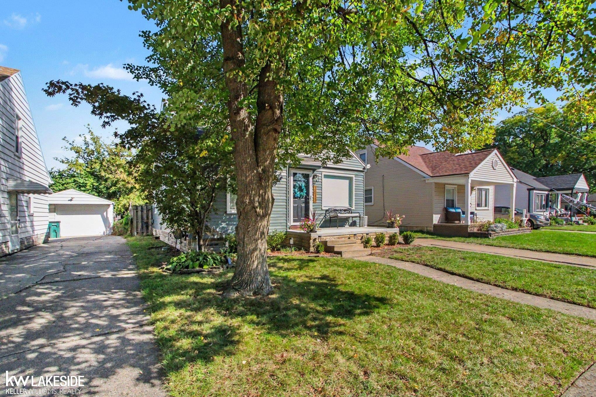 2013 E 4th Street