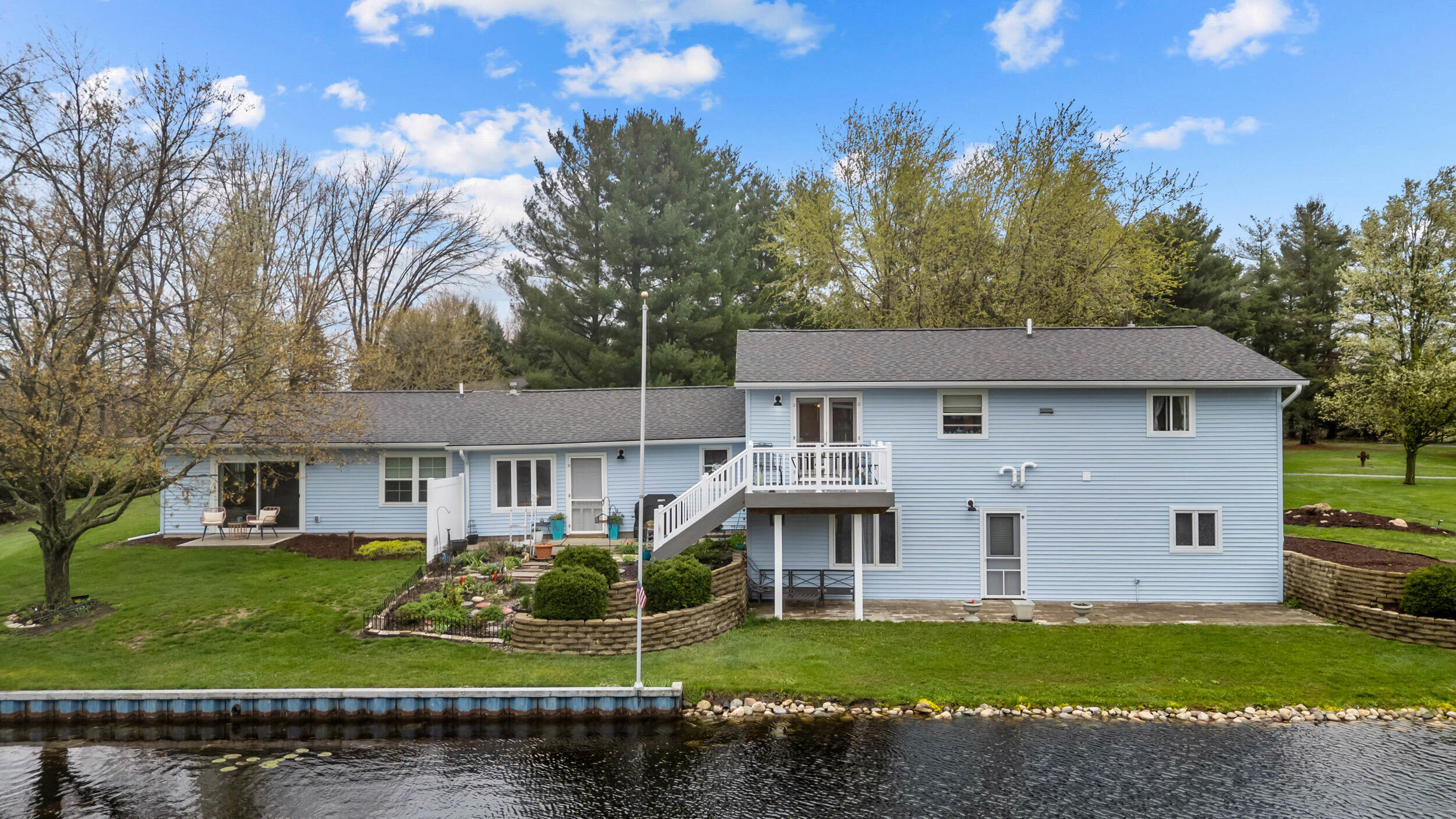 3412 Briar