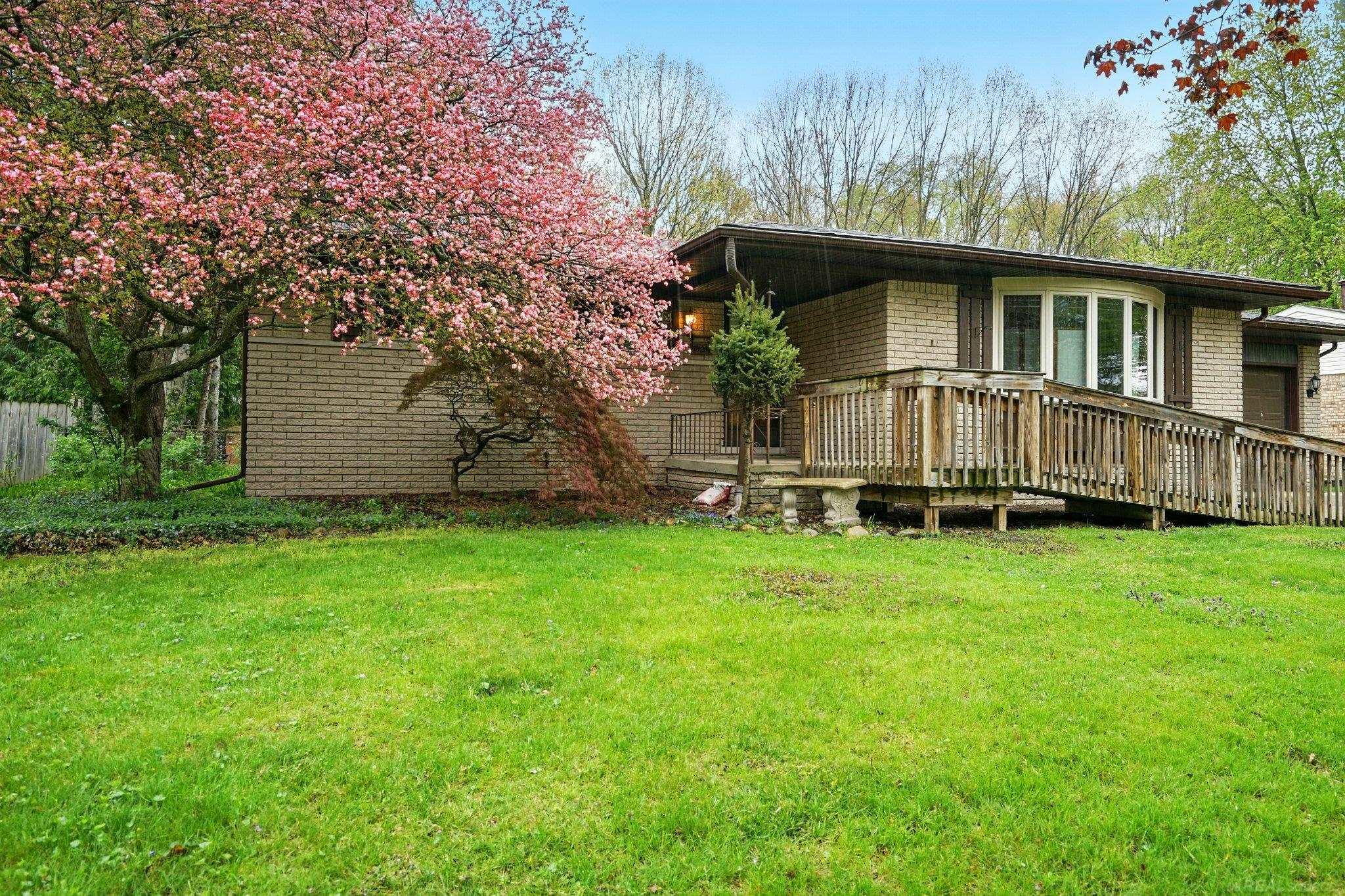 53284 Wolf Drive