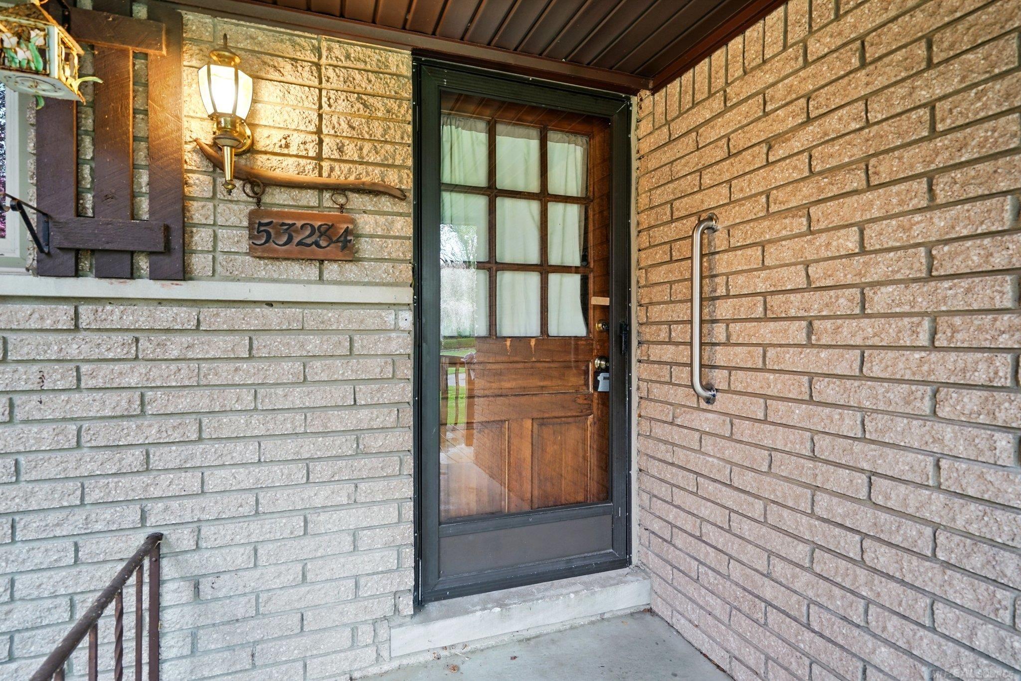 53284 Wolf Drive