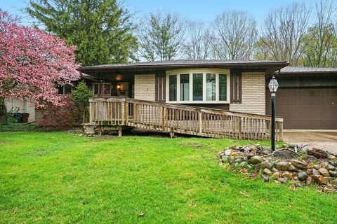 53284 Wolf Drive Shelby Charter Township Macomb MI 48316