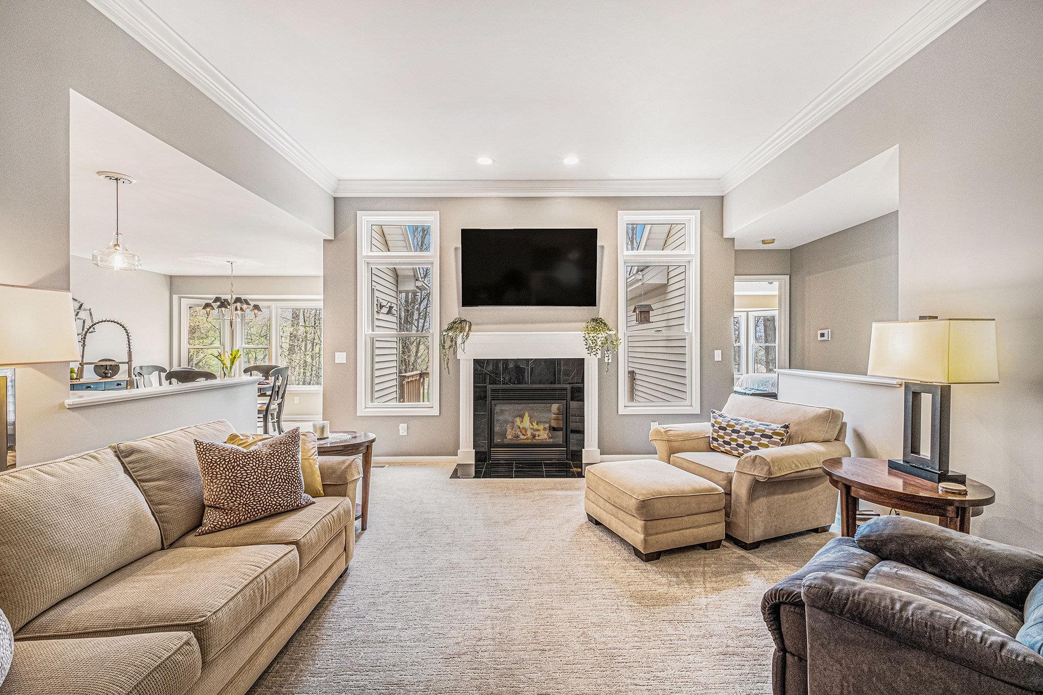 5489 Hidden Oak Circle