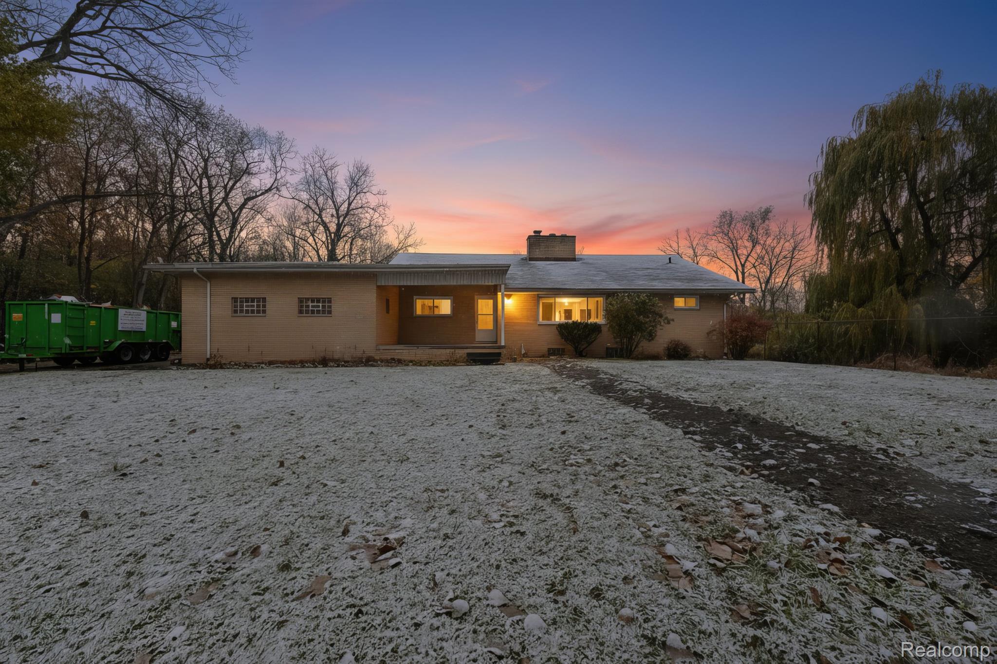 21697 McClung Avenue