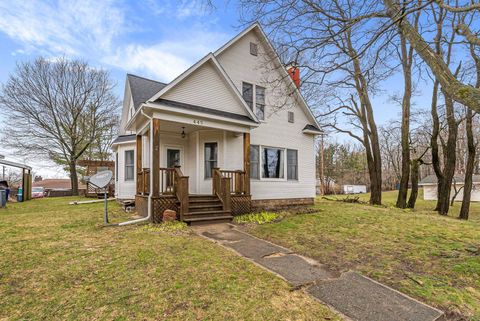 Photo of 445 E Bremer Street, Cadillac City, MI 49601 (MLS # 78080066914)