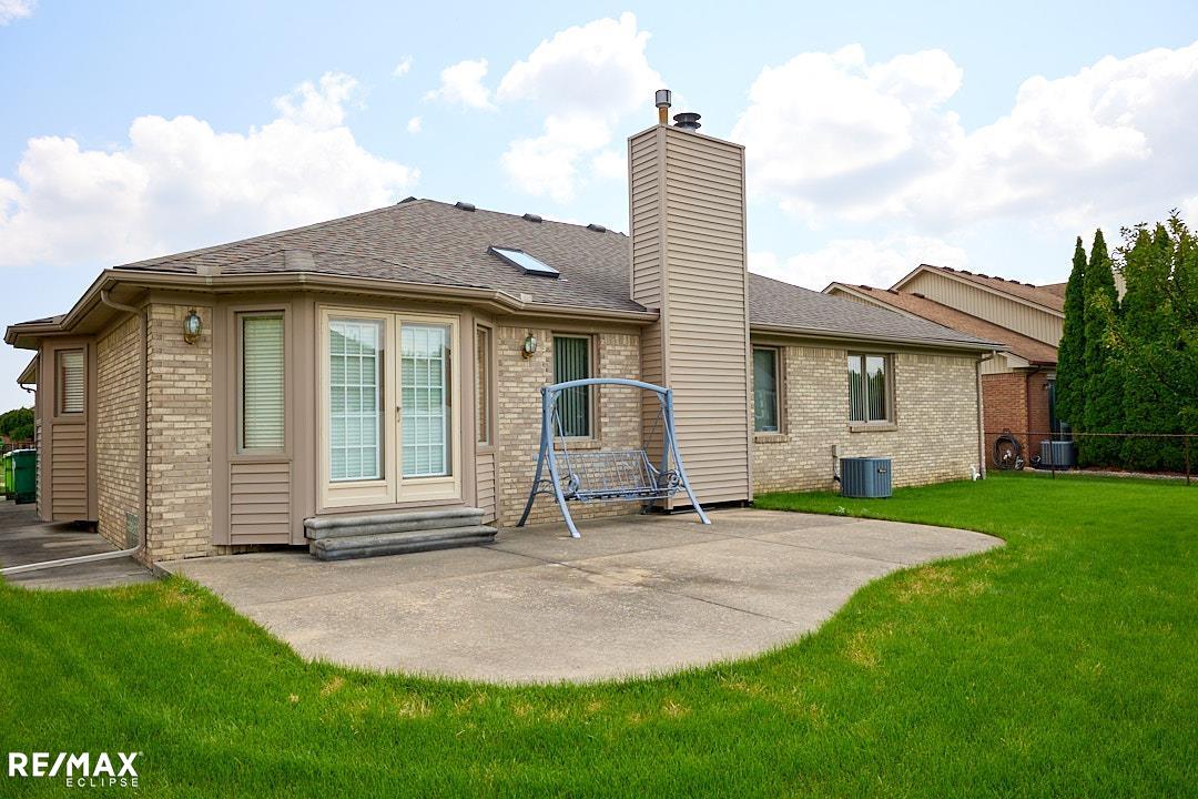 54089 Samara Dr