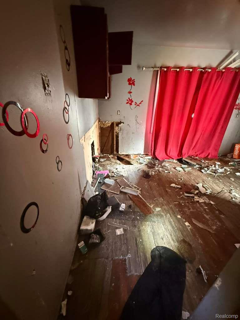 18936 Tireman Street