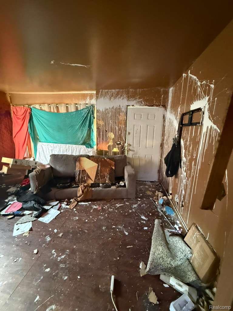 18936 Tireman Street