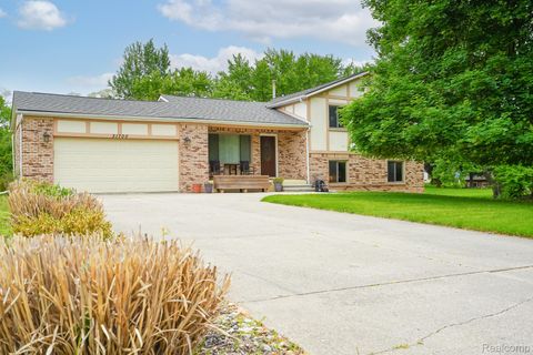 31700 W 10 Mile Road Farmington Hills City MI 48336