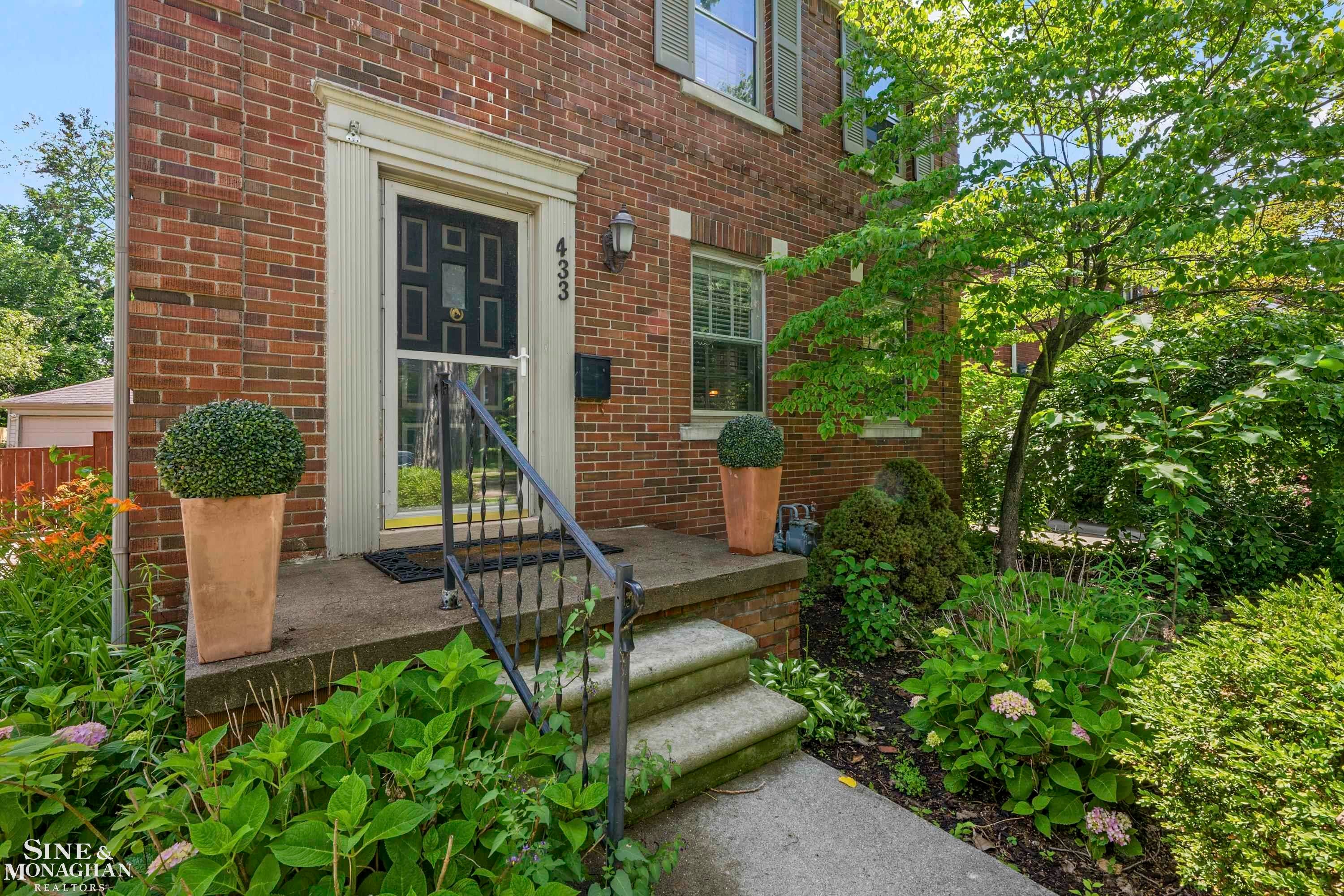 433 Maison Road