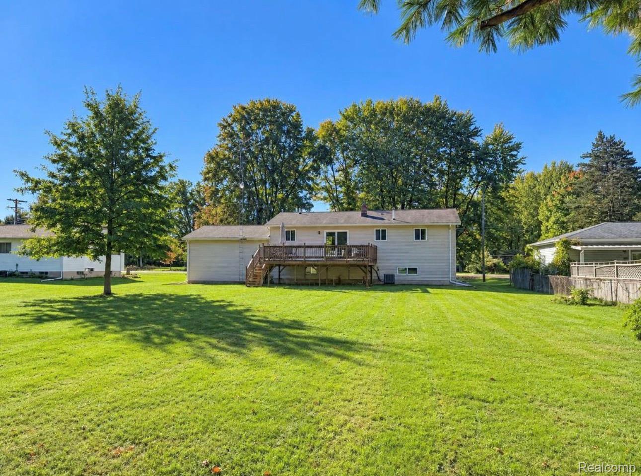 2066 W Lake Road