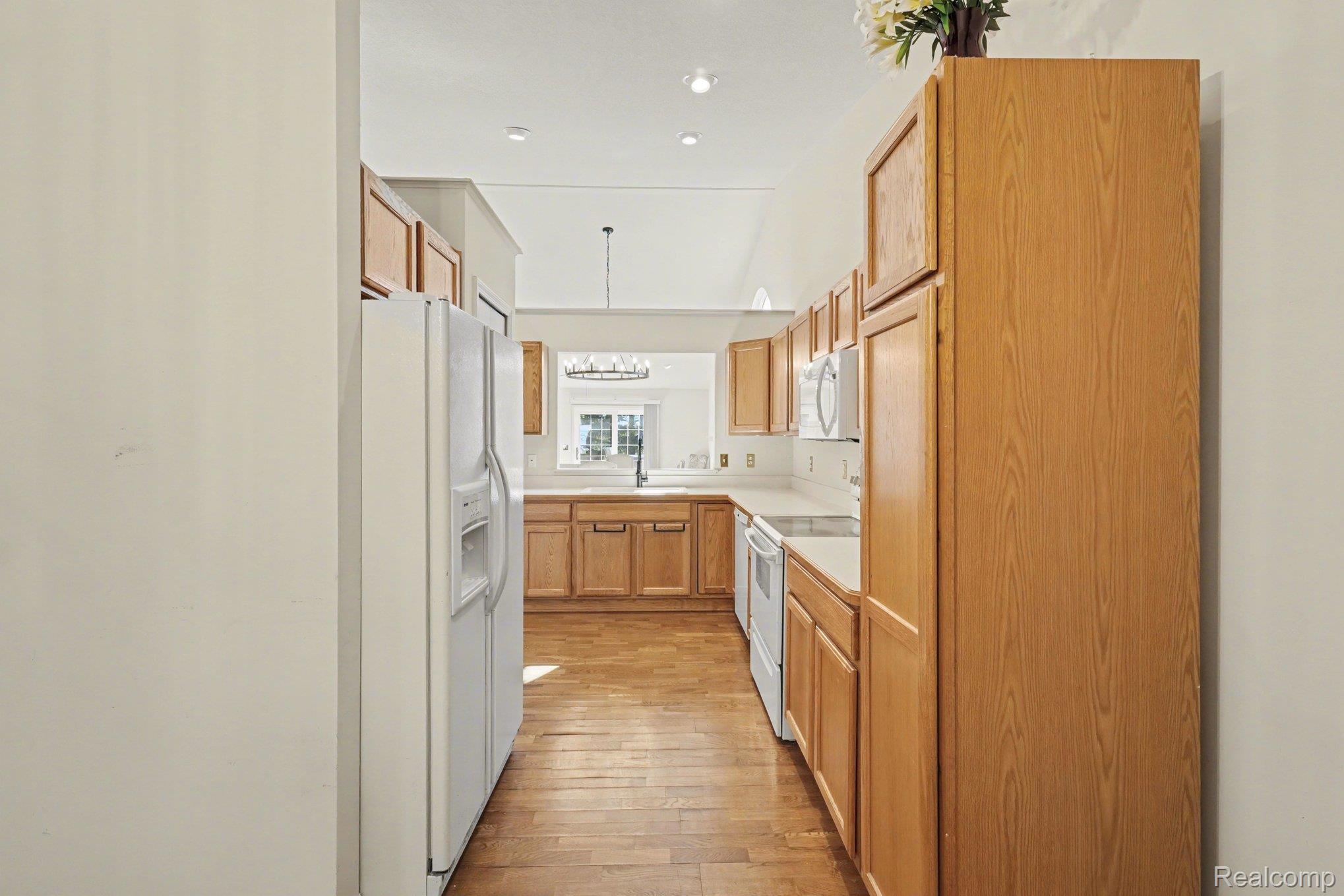 11143 Strathmore Court 14