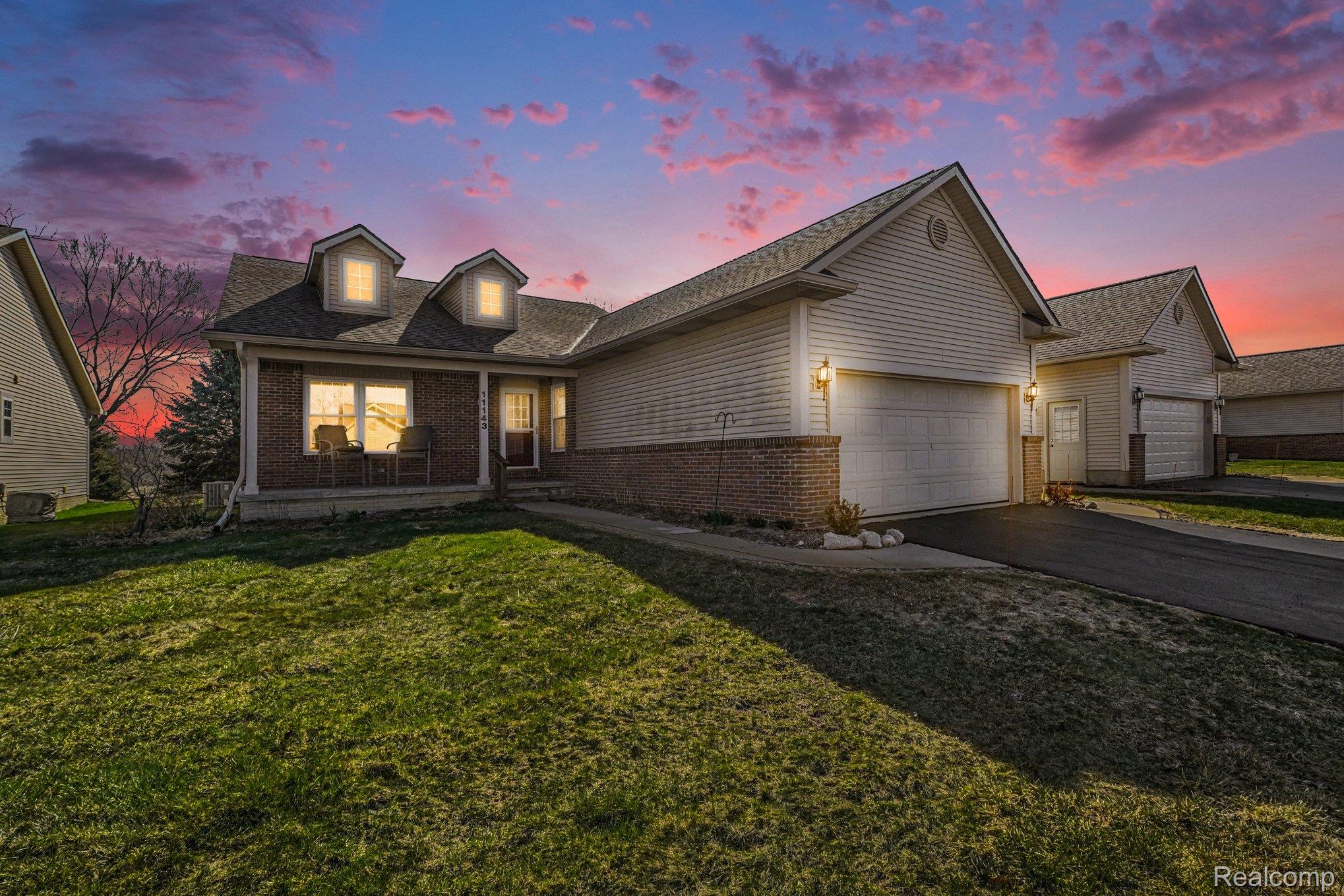 11143 Strathmore Court 14