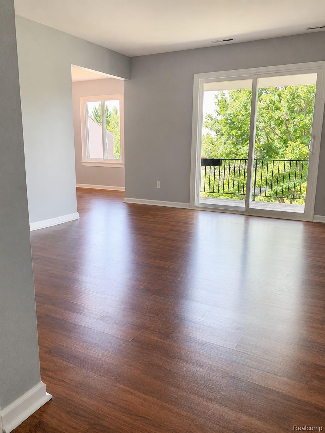 311 W Highland Road 5