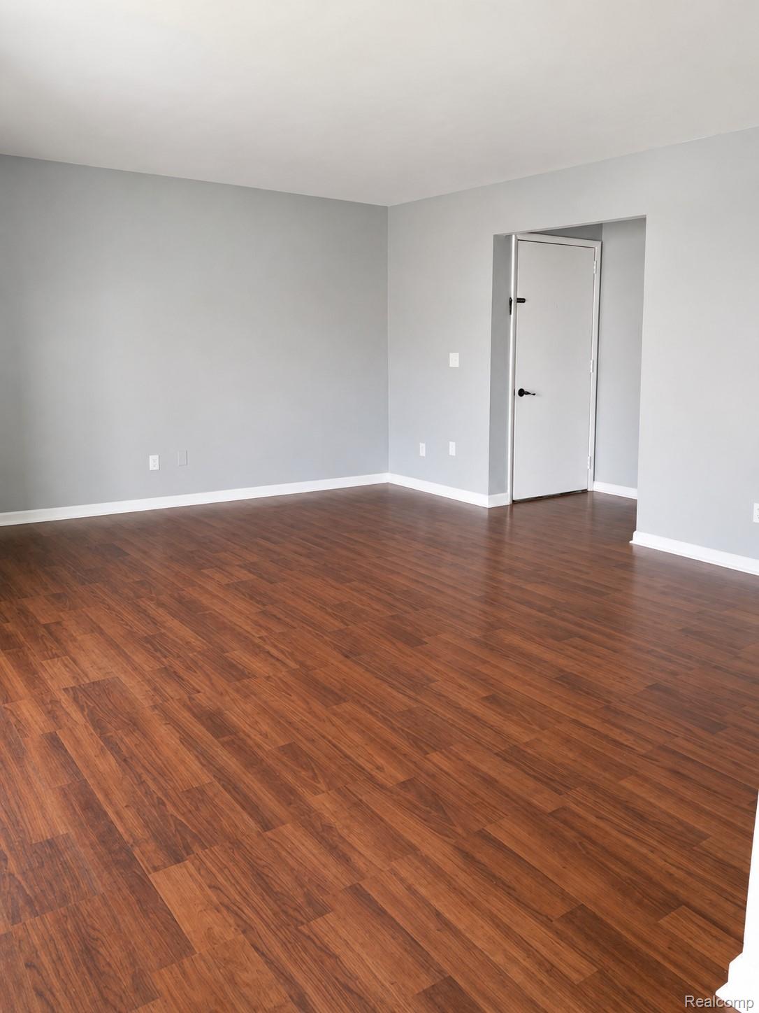 311 W Highland Road 5