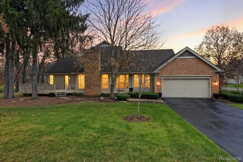4535 4535 Golf View Dr Drive 97 Genoa Township MI 48116