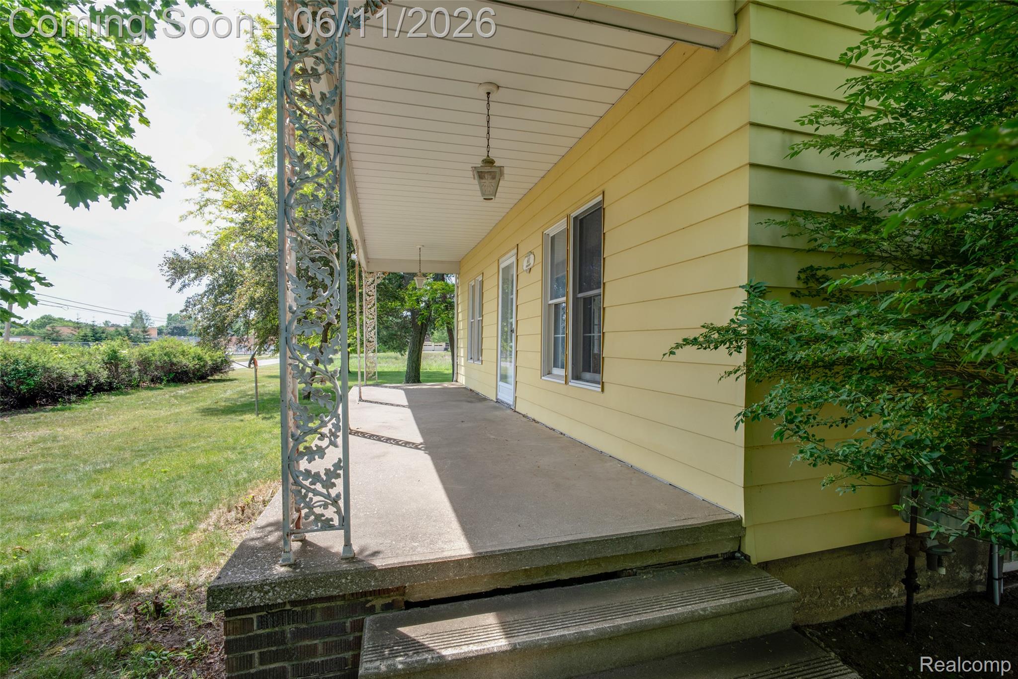 607 E King Street