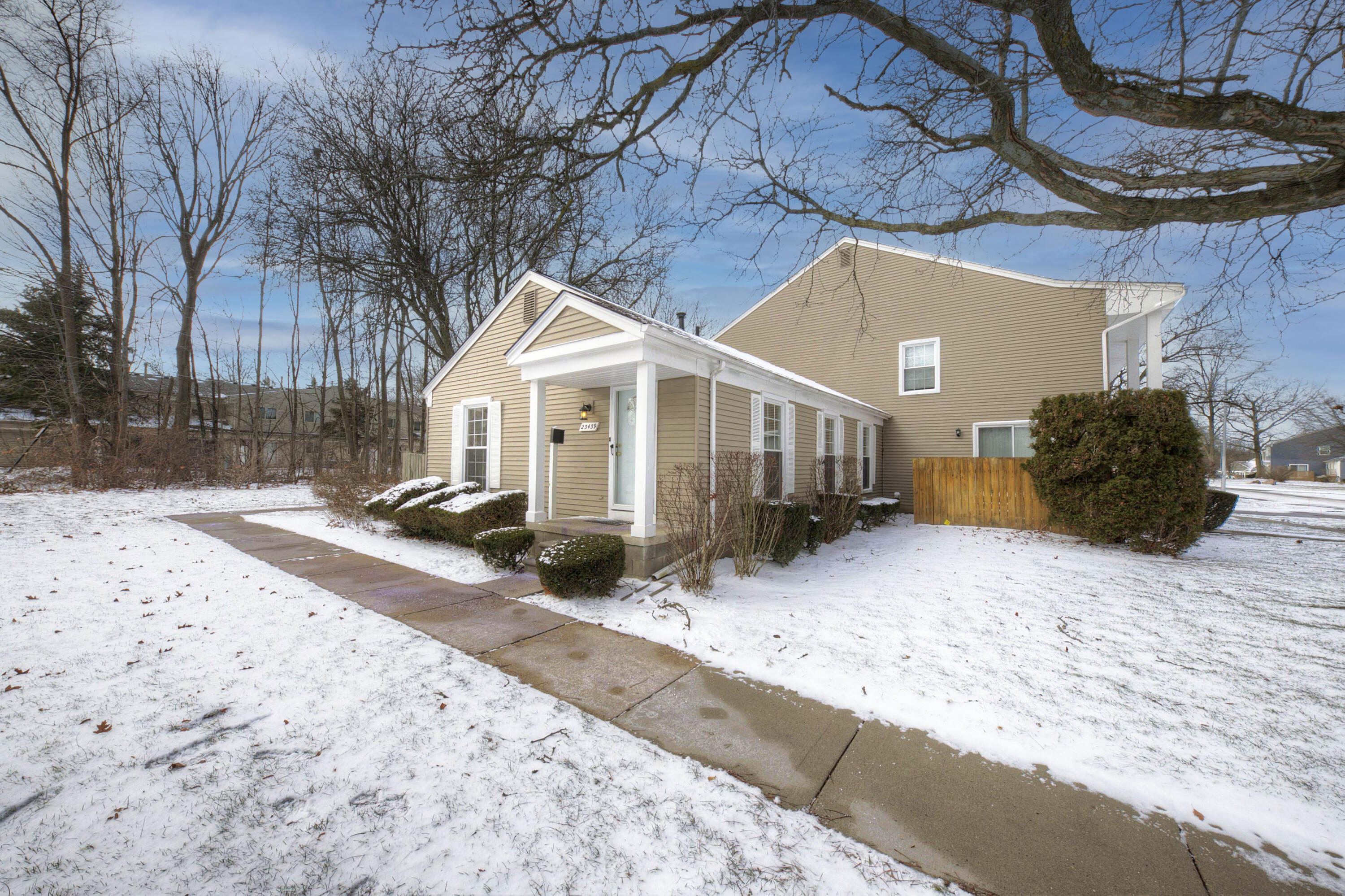 23439 Stonehenge Boulevard