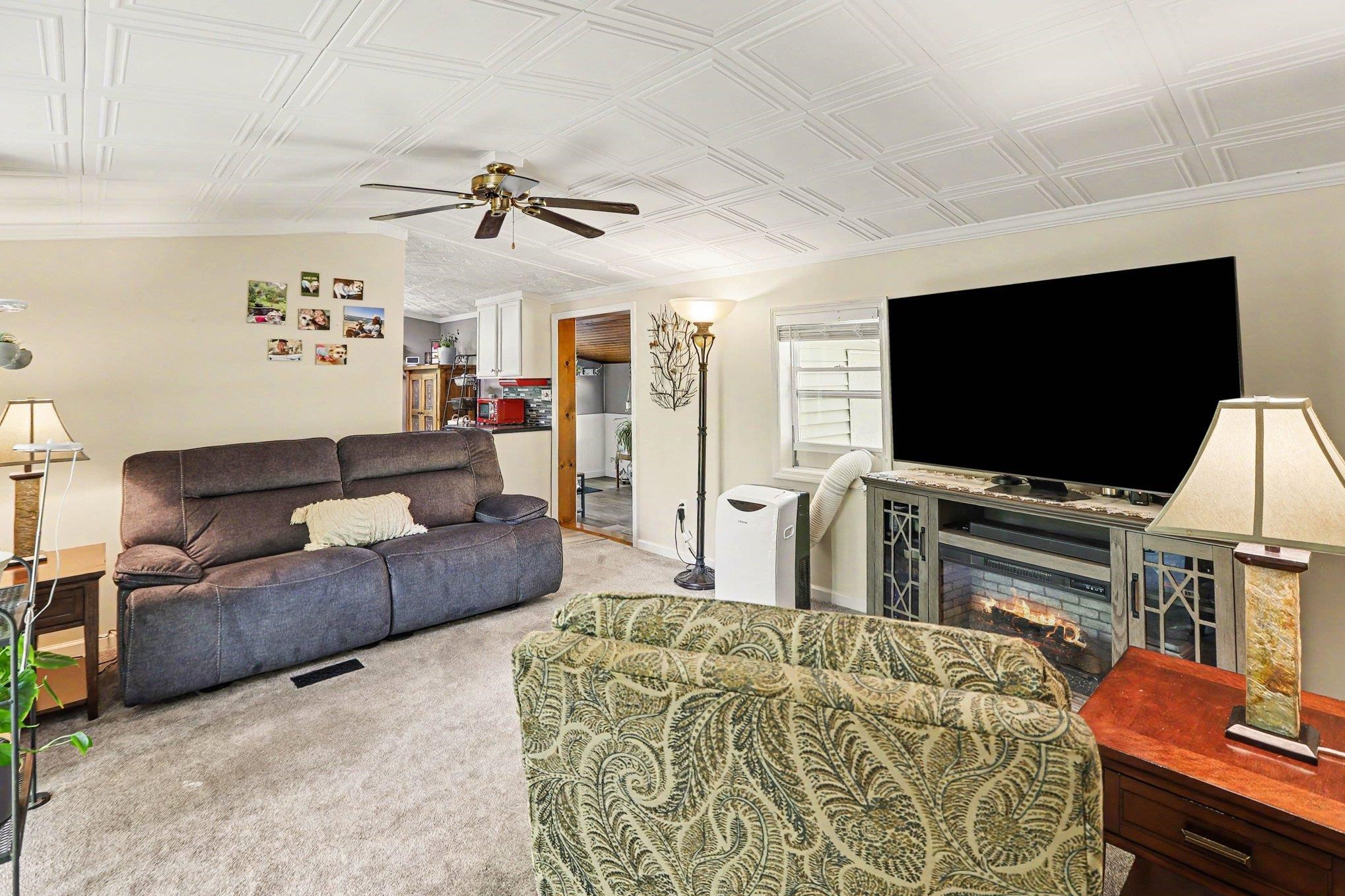 3523 Mt Bliss Road