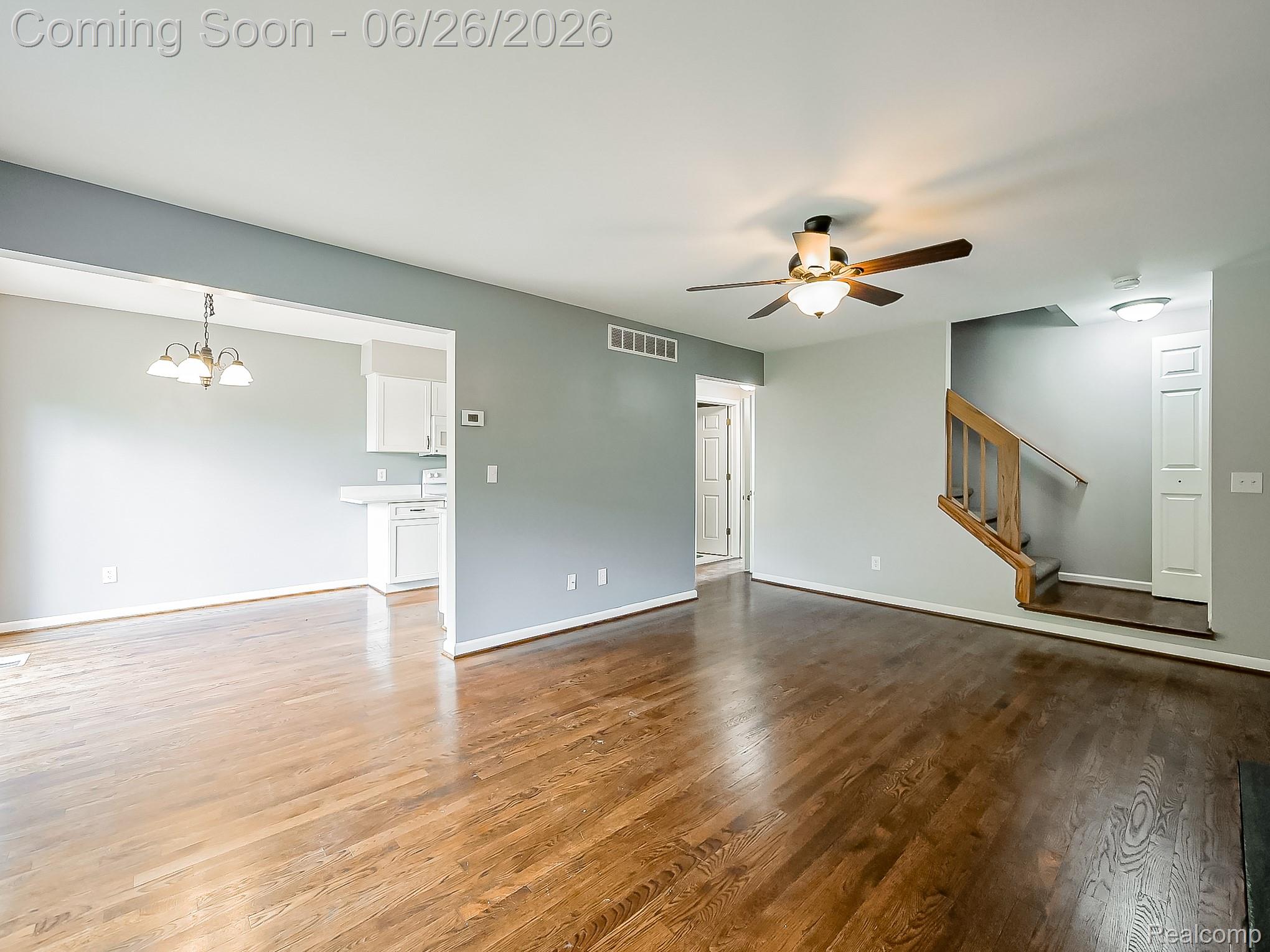 160 Pine Tree Ridge Drive 3