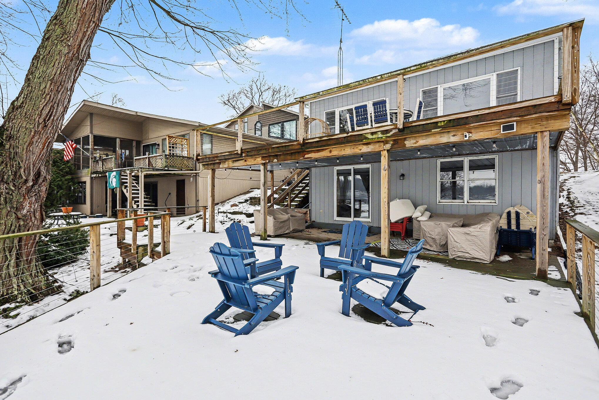 19664 Lakeshore Drive