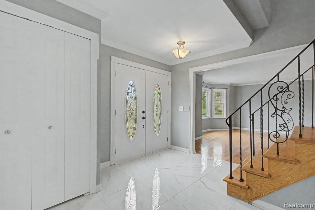 5394 Pond Bluff Drive