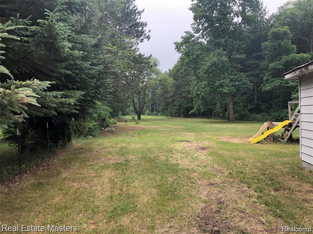 4265 Pine Grove Avenue