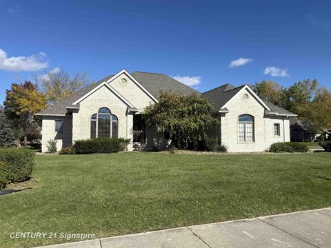 3820 Prairie Creek Lane Saginaw Charter Township MI 48603