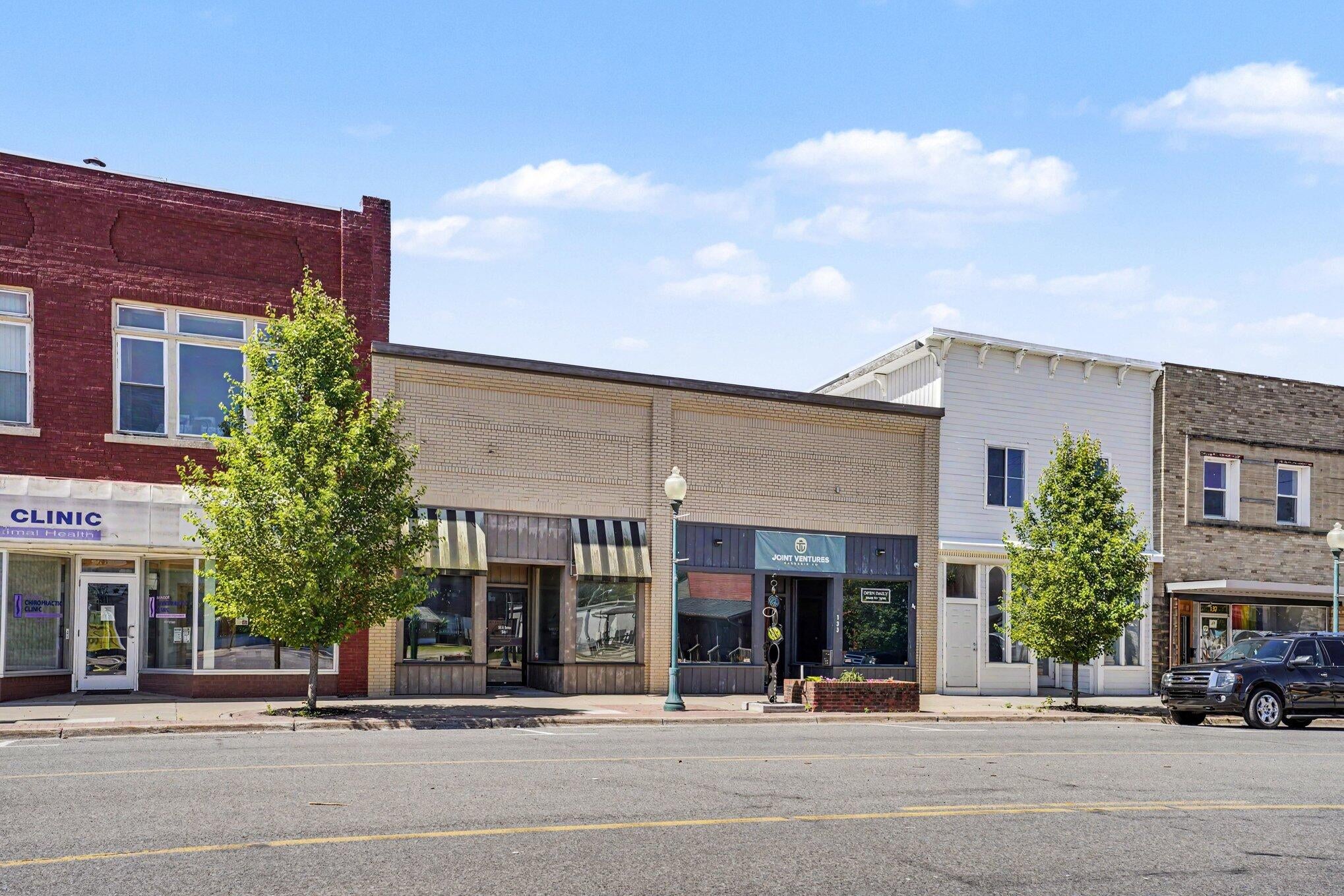 133 W Monroe Street