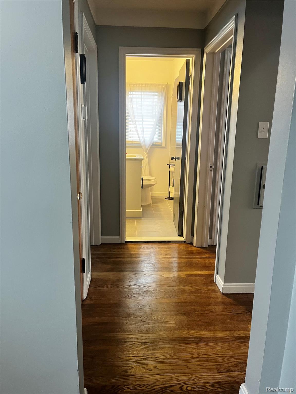 15854 Englewood Avenue