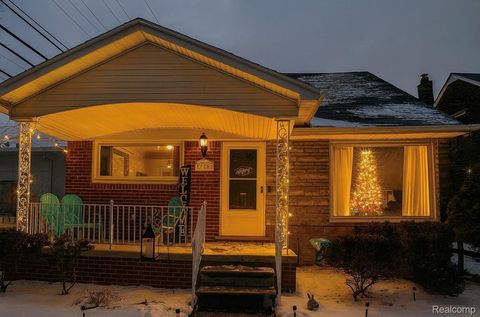 15854 Englewood Avenue Allen Park City MI 48101