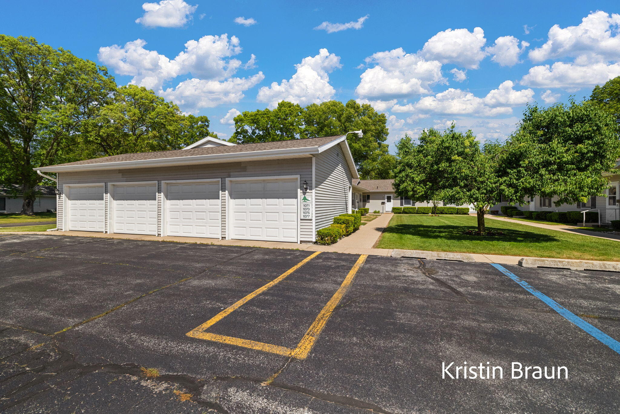1075 Walnut Grove Drive 27