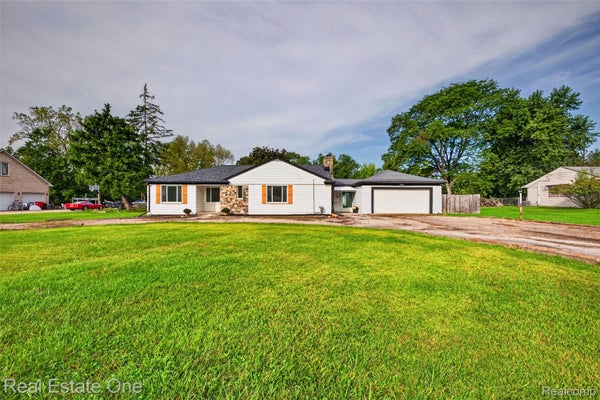 25275 RAVINE ST, SOUTHFIELD, MI 48033 - Image 7b8604e8ec0f436d72e58ecdceec17f3/3631494216
