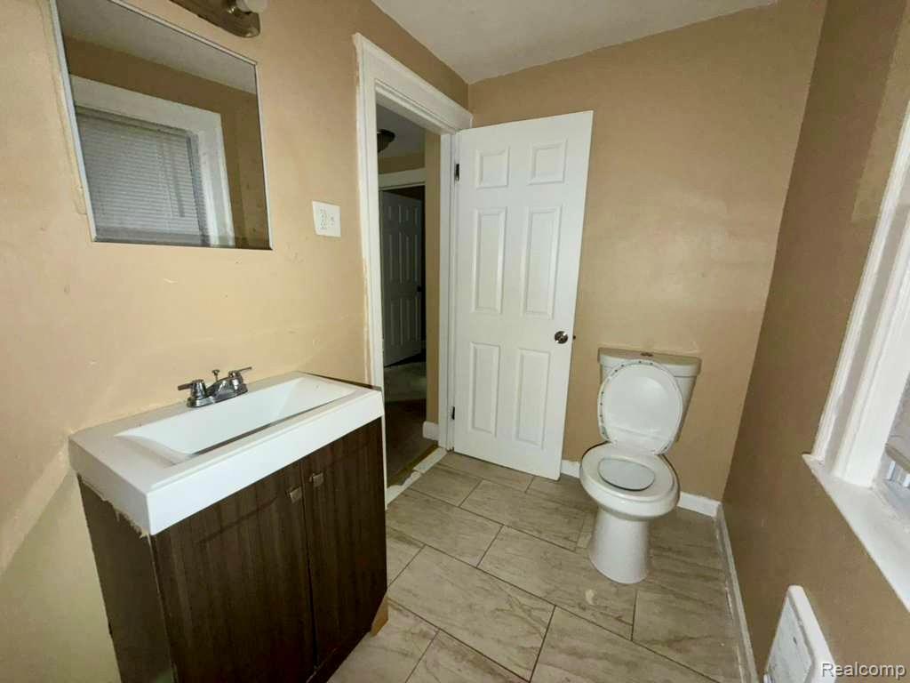 19603 Goddard Street