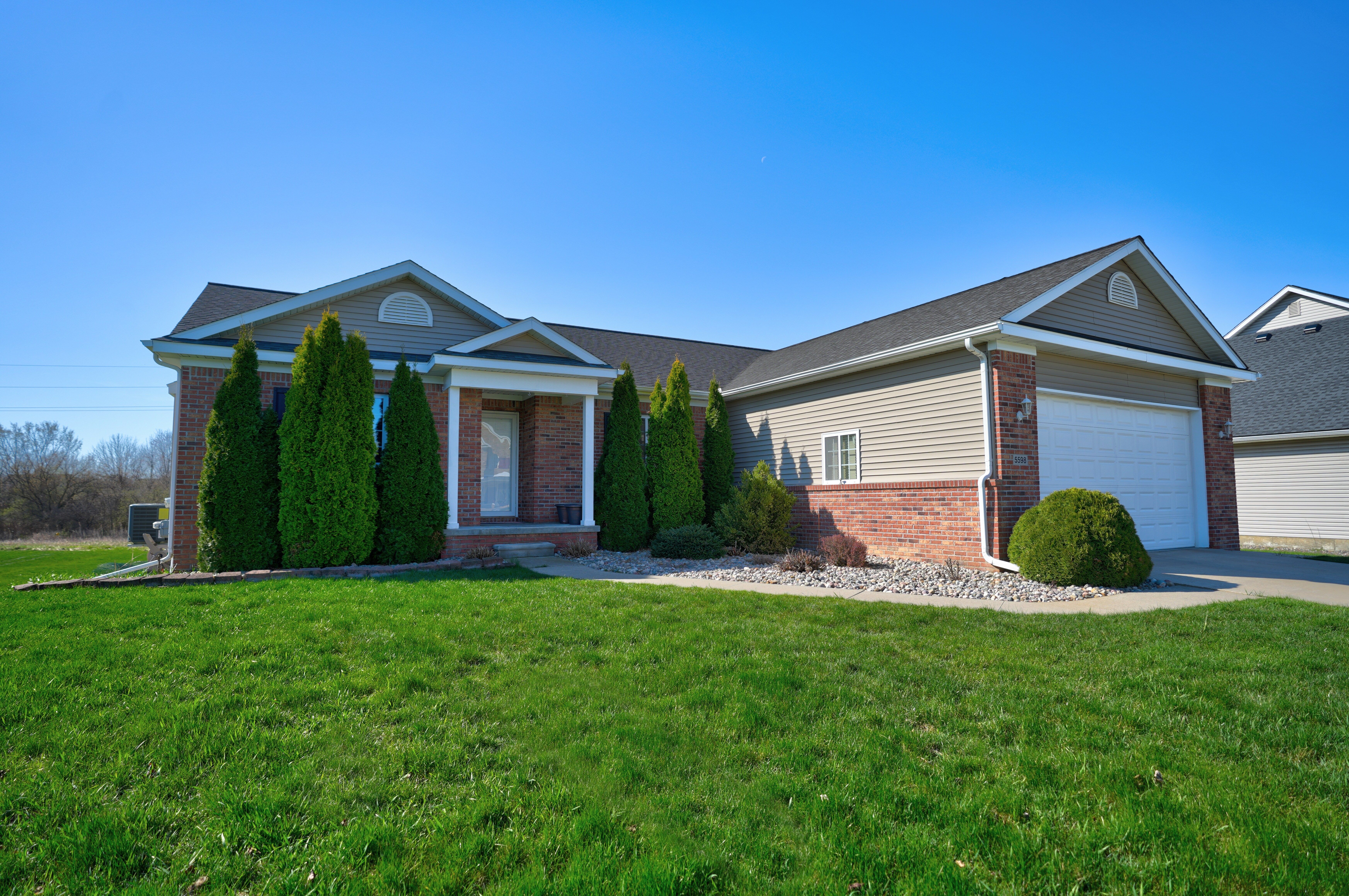 5598 CHATHAM Lane