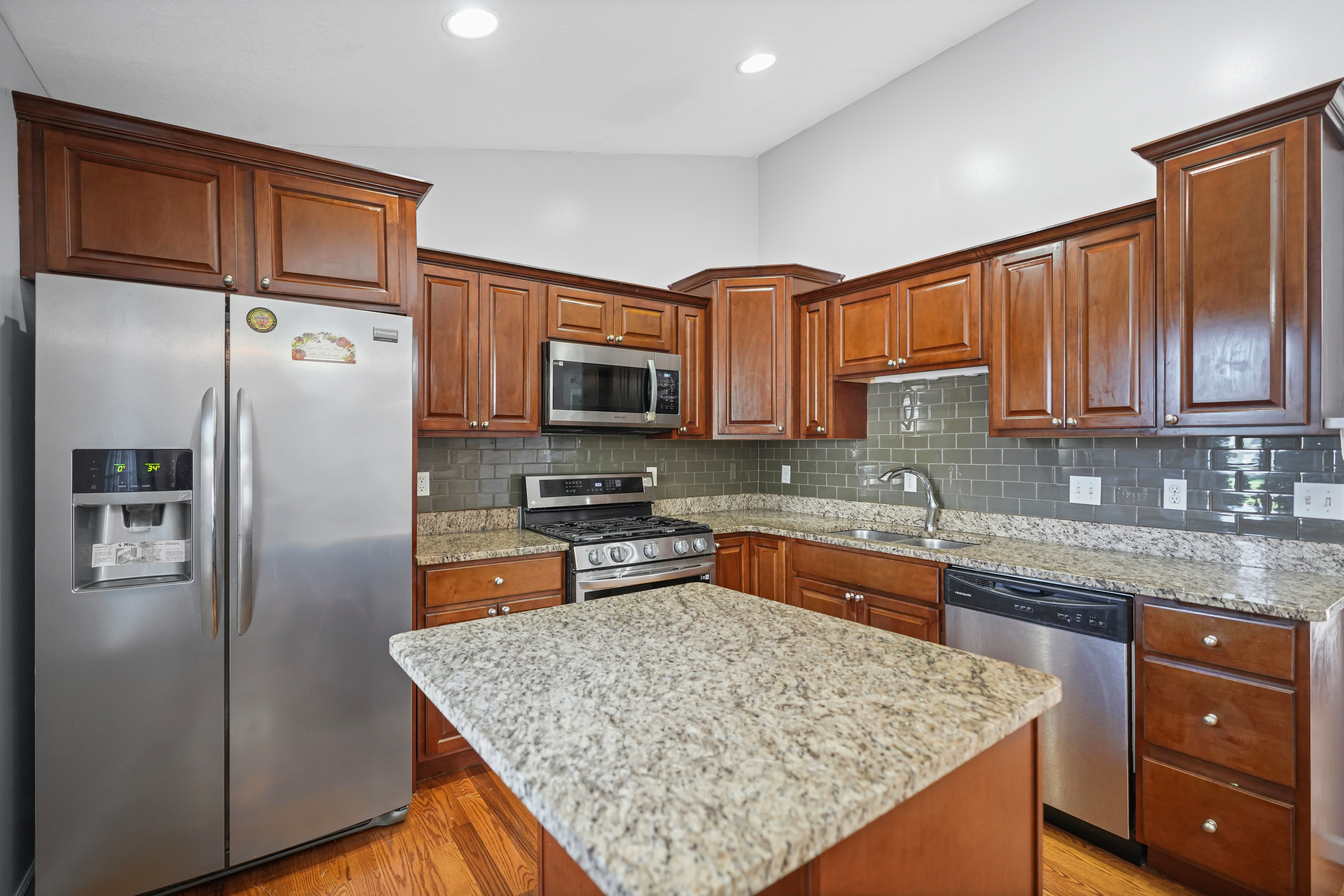 5598 CHATHAM Lane