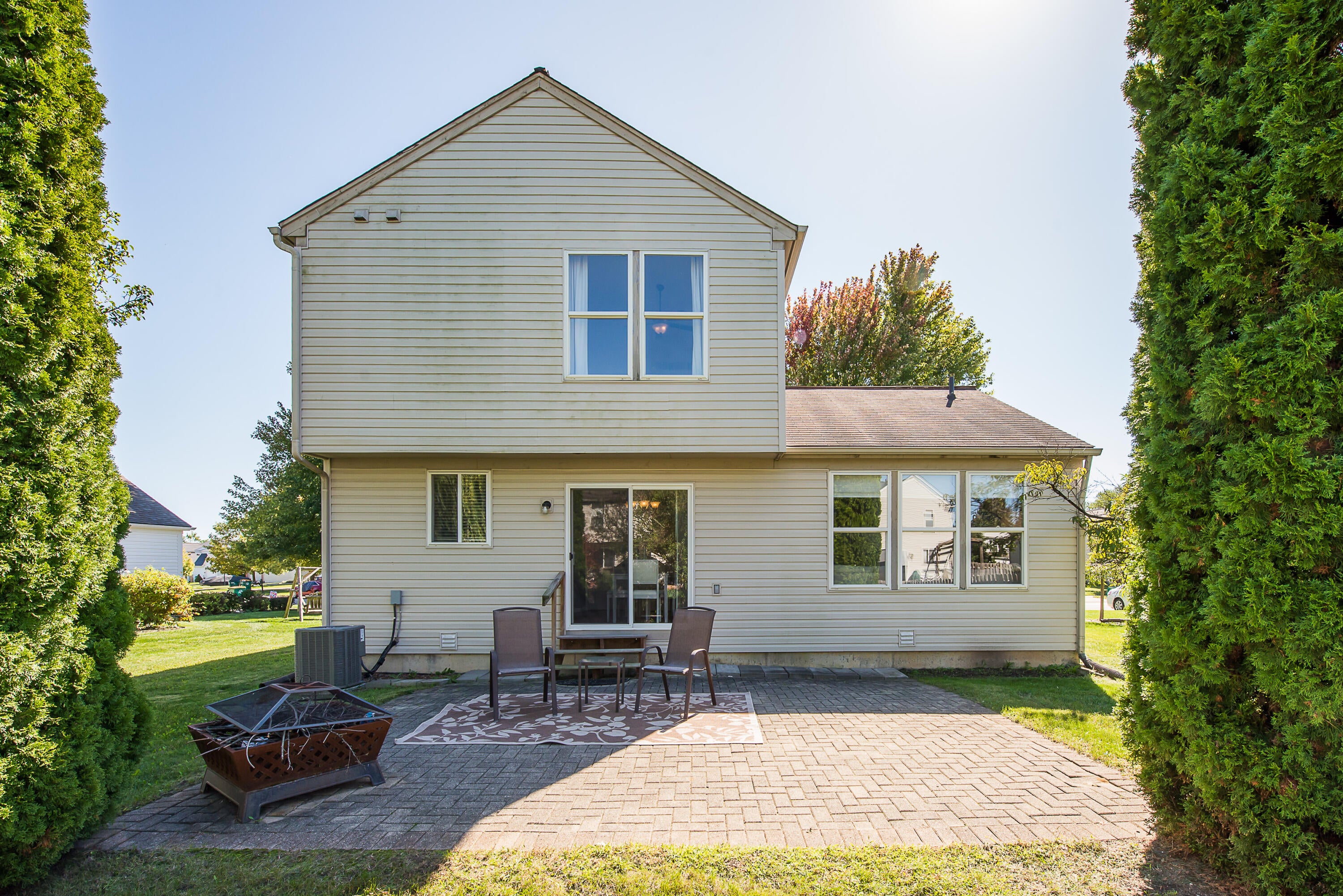7191 Roxbury Drive