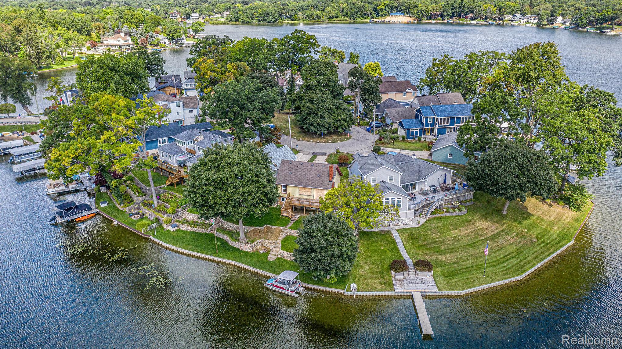 3815 Island Park Drive