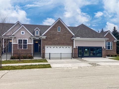 2250 Chase Drive 117 Hartland Township Livingston MI 48855