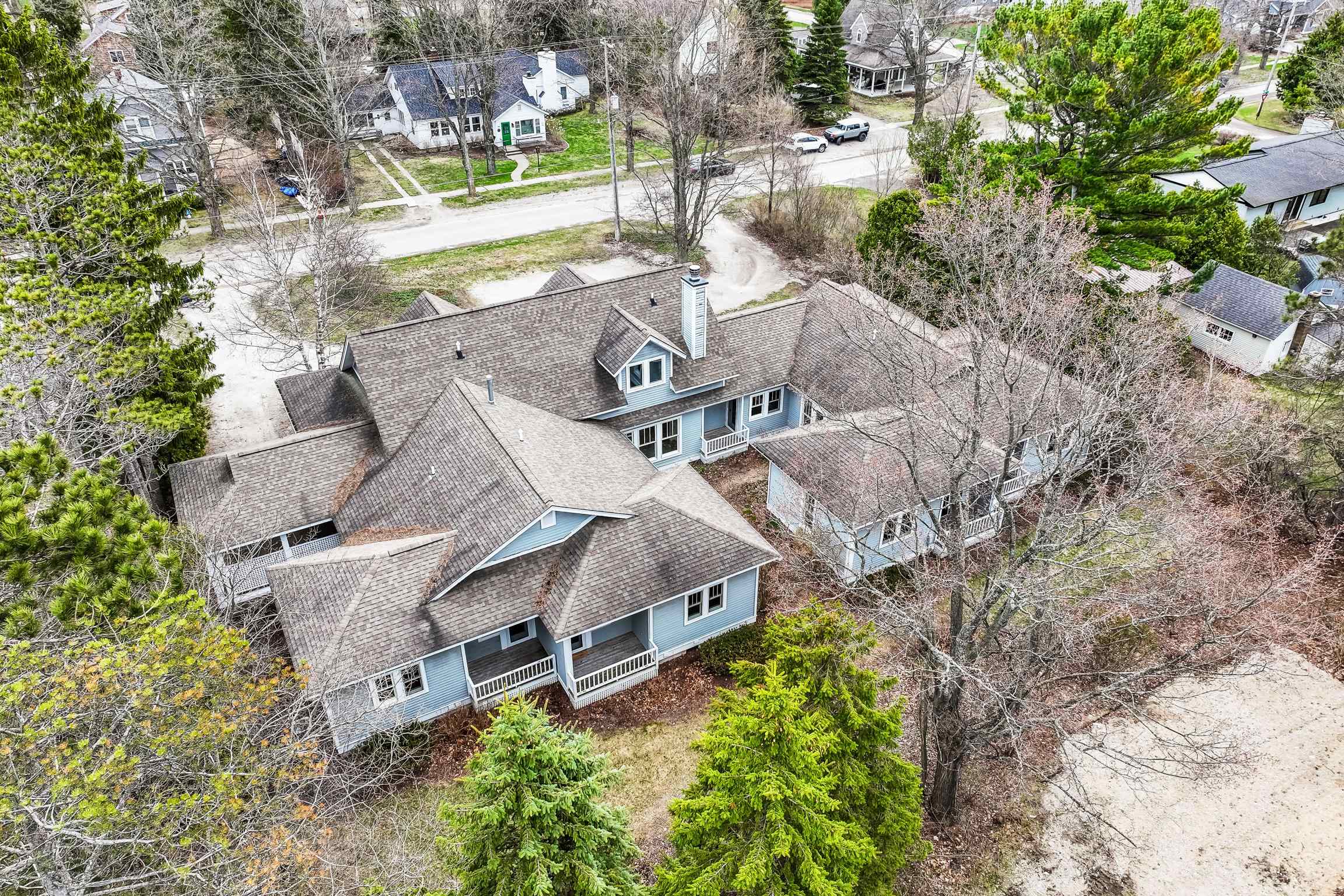 300 S Grand Avenue