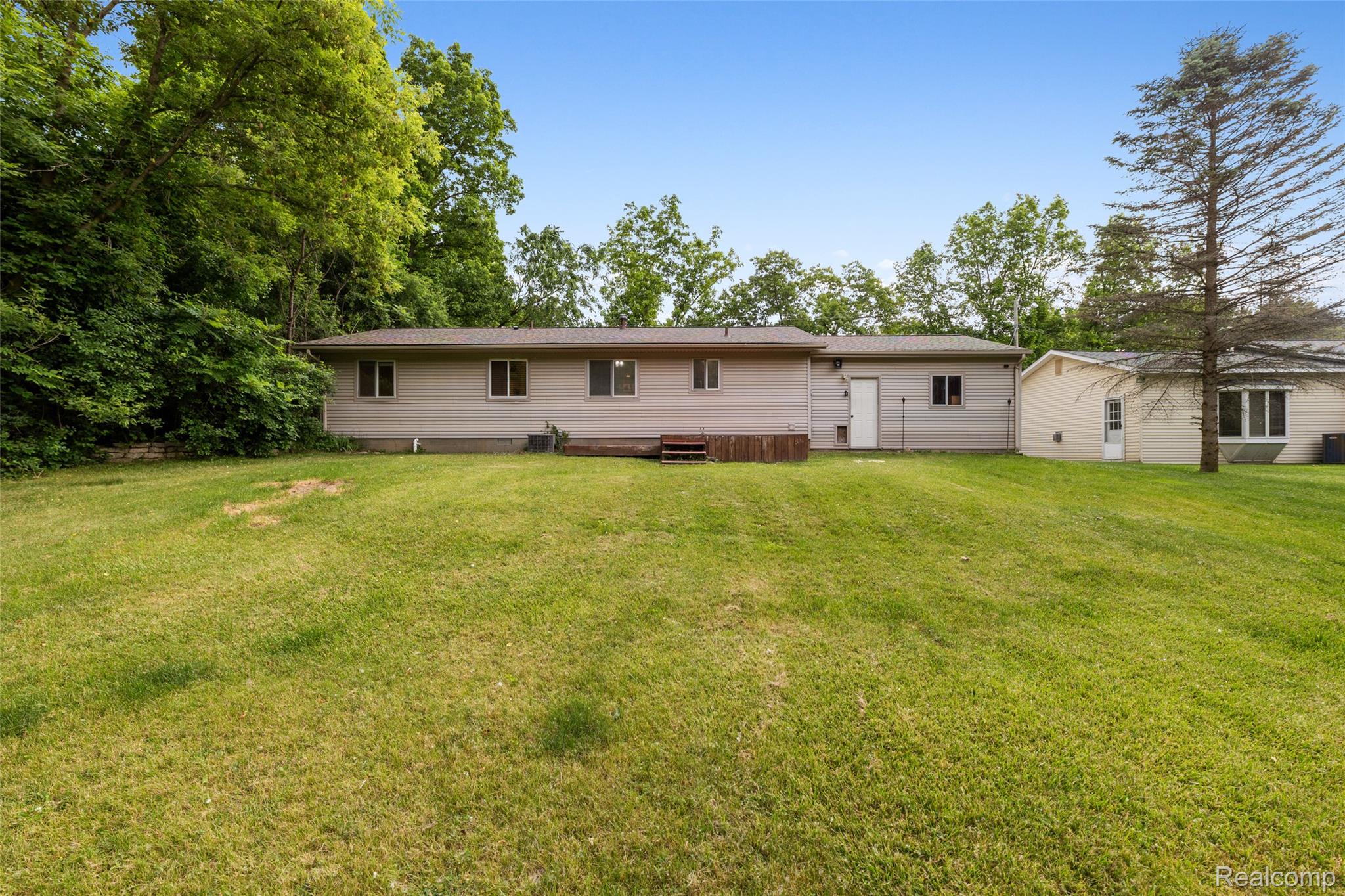 9711 Dartmouth Road