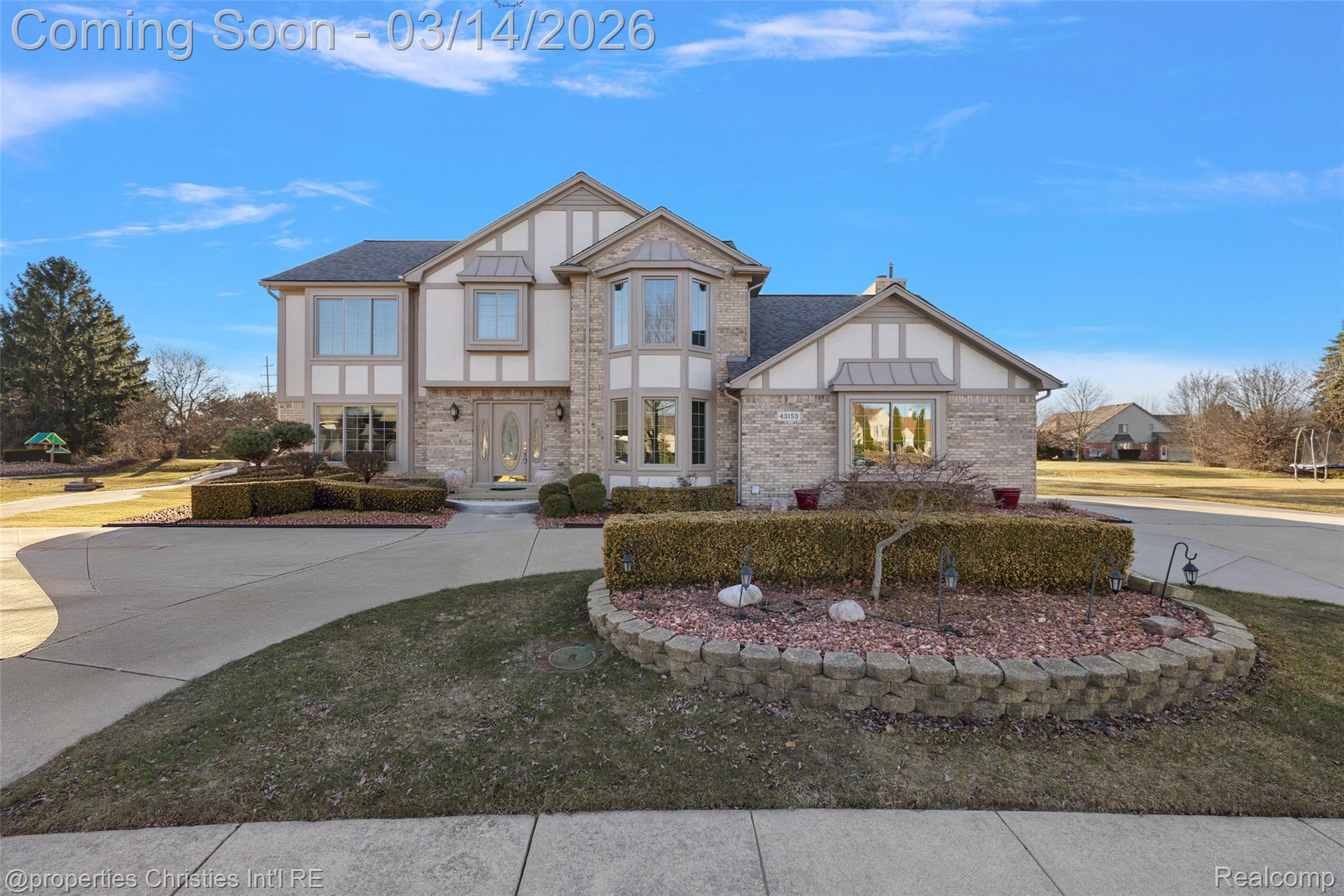 43159 La Bouquet Court