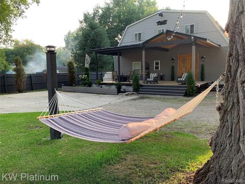 5161 Parker Road Fort Gratiot Charter Township MI 48059