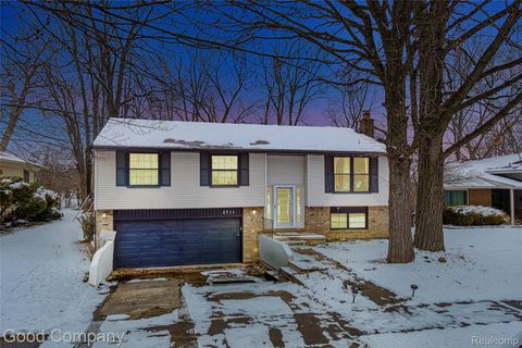 2711 Winter Drive Troy City MI 48083