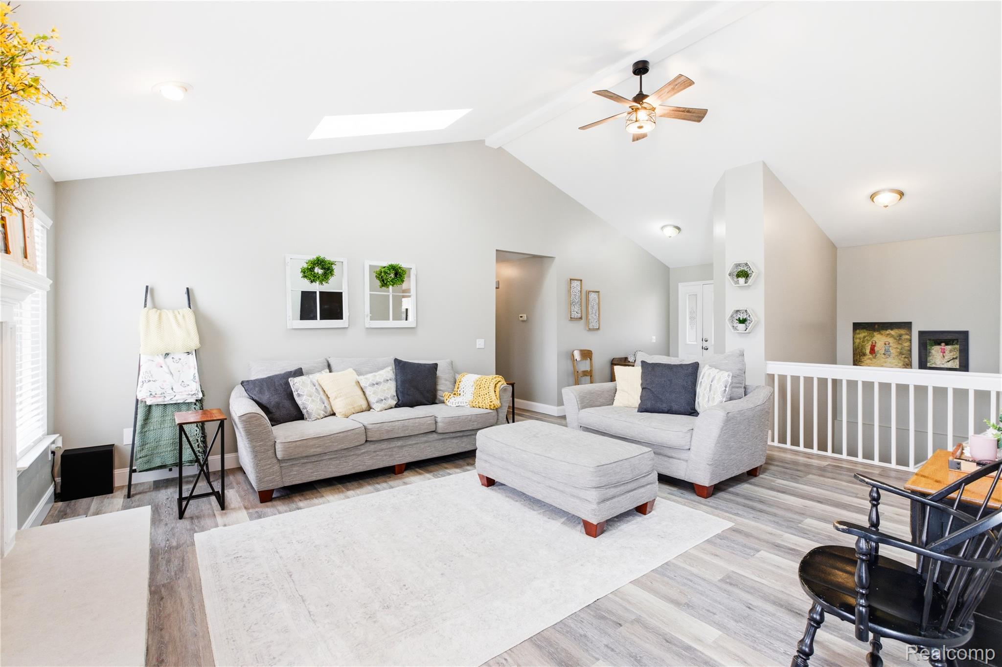 4907 Camelot Drive